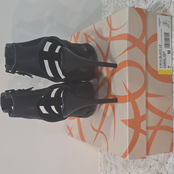 Via Spiga - Picture 4 of 4